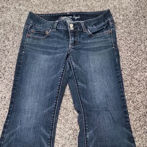 🚨ALL American Eagle Jeans Are $10.00!!🚨